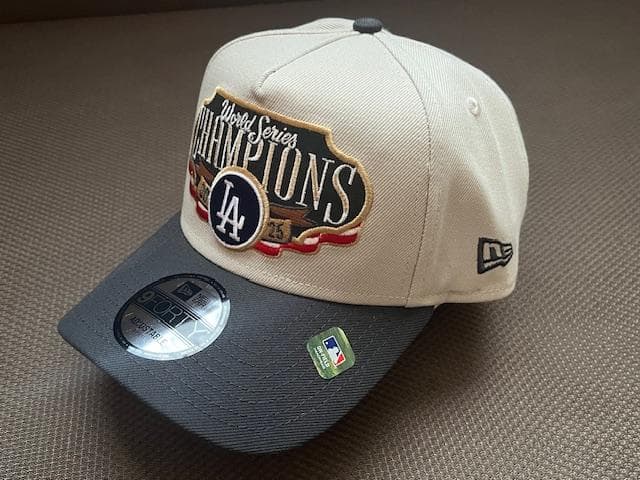 大谷翔平25WSチャンピオンロッカルーム9FORTYクリーム＆チャコールFREE
