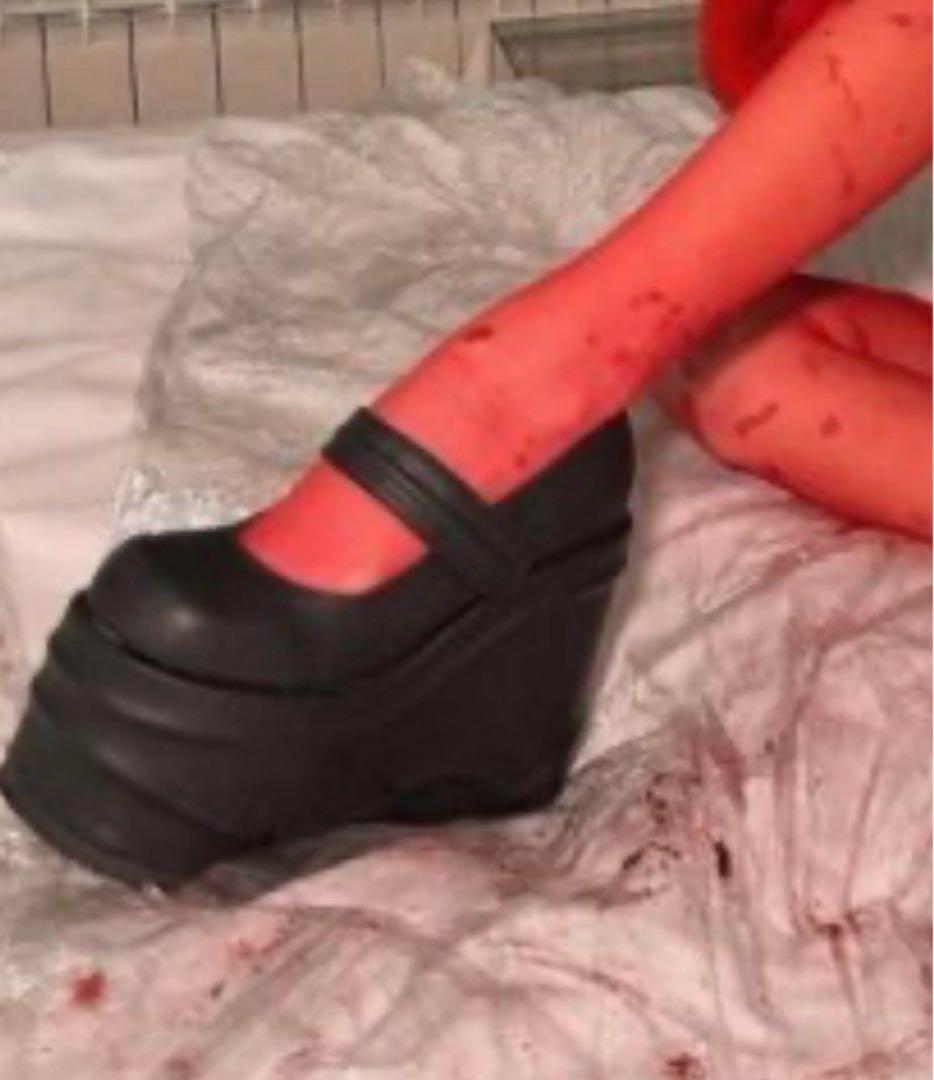 デモニア 厚底 パンプス