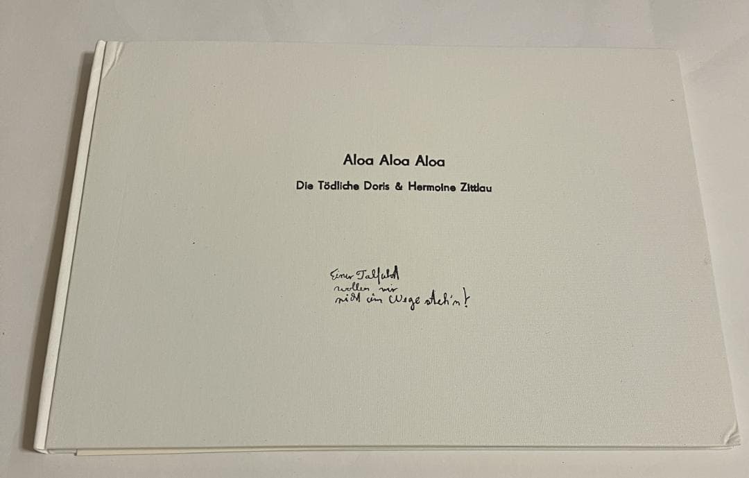 ディー・テートリッヒェ・ドーリス/Aloa Book+DVD