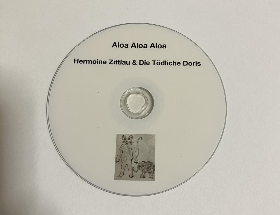 ディー・テートリッヒェ・ドーリス/Aloa Book+DVD