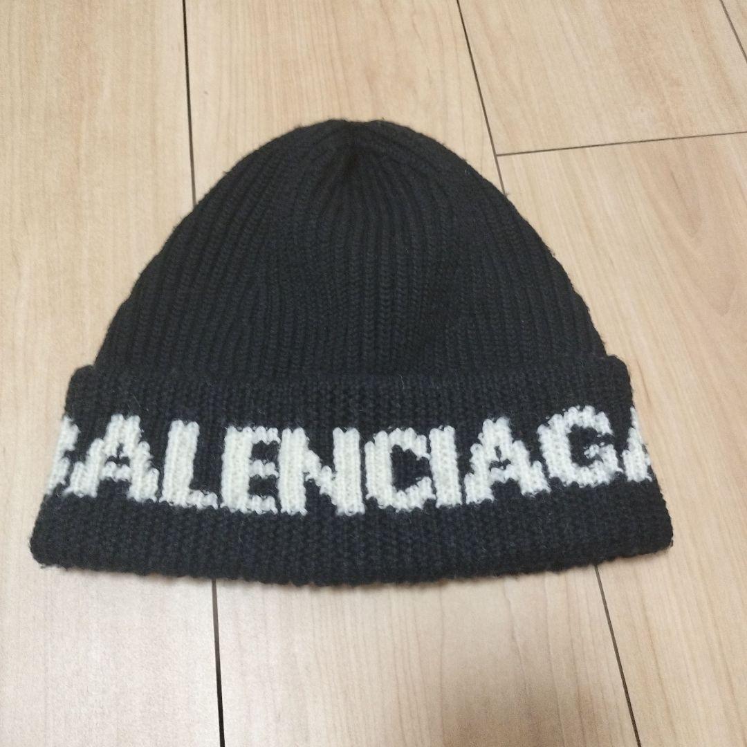 バレンシアガ　ニットキャップ