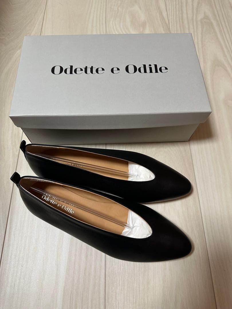 ★新品★Odette e Odile ブラック ソフトVカットフラット