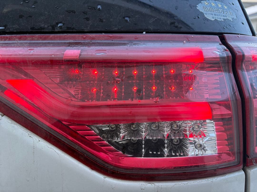 テールランプ 赤 LED