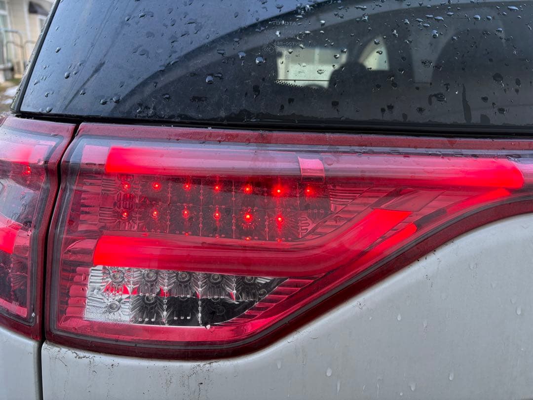 テールランプ 赤 LED