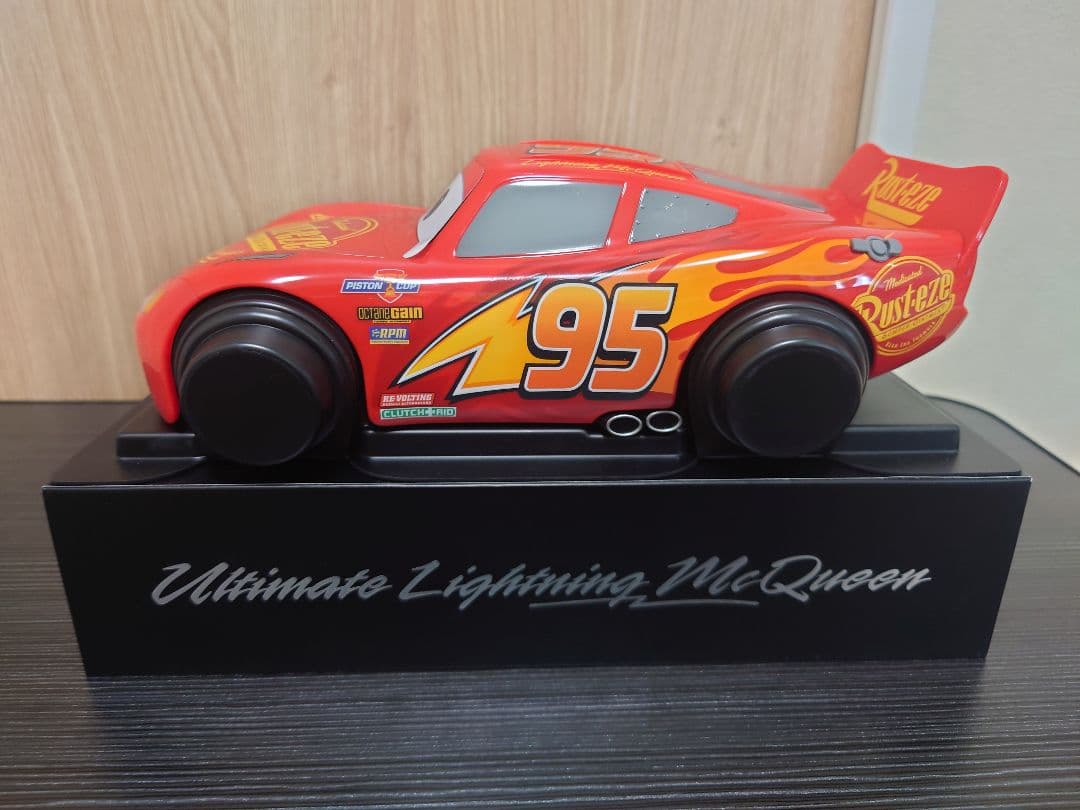 スフィロ　アルティメットライトニングマックイーン　ラジコン　カーズ