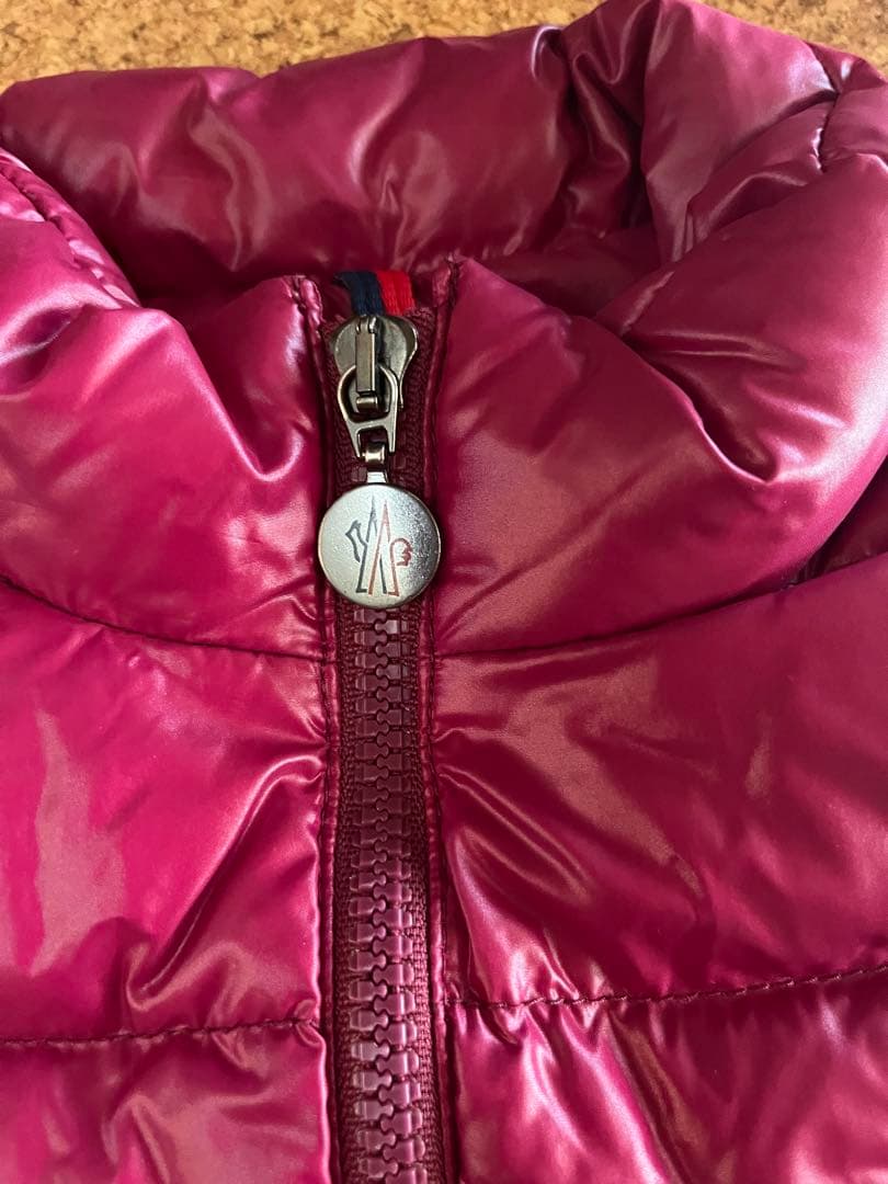 MONCLER ワインレッド ピンク　ダウンベスト