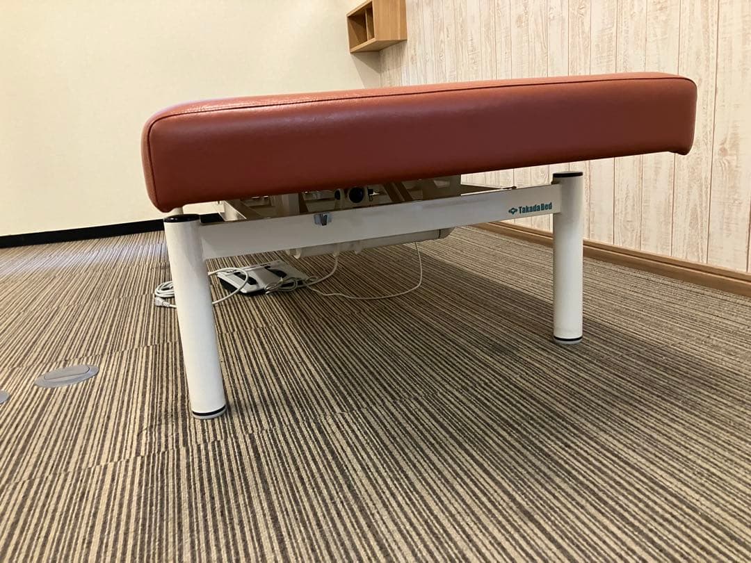 高田電動ベッドレザーライトブラウン180×70×45〜83新品クッション付き