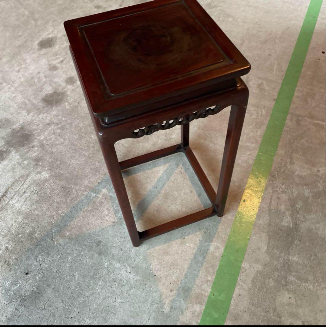 【紫檀花台】木製の木製彫刻入りデザインのサイドテーブル