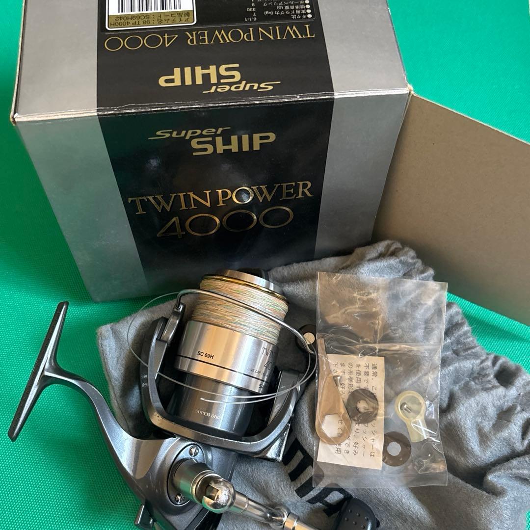 シマノ　スピニングリール　ツインパワー4000 箱説明書一式付メイドインジャパン