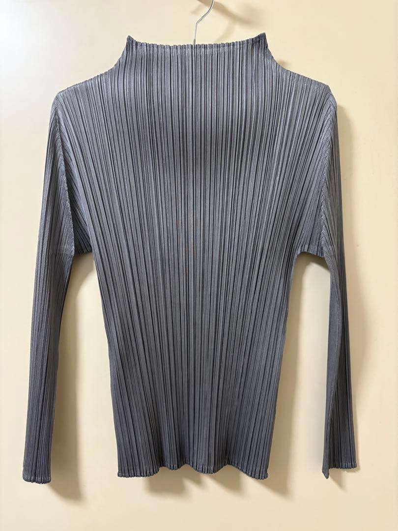 プリーツプリーズ　BASICS GRAY 3 イッセイミヤケ