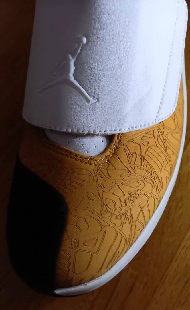 値下げ　未使用AirJordan xx(20)20周年モデル白/黄金/黒