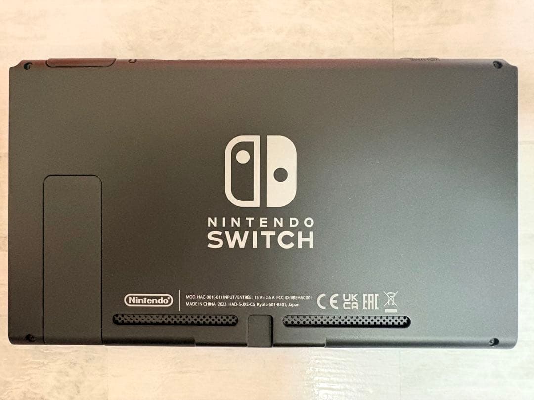 Nintendo Switch【Joy-Con (L) / (R)グレー】 本体