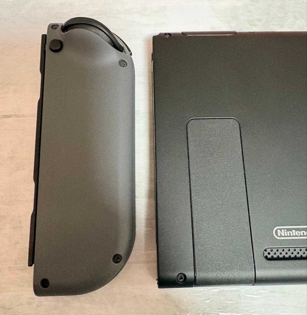 Nintendo Switch【Joy-Con (L) / (R)グレー】 本体