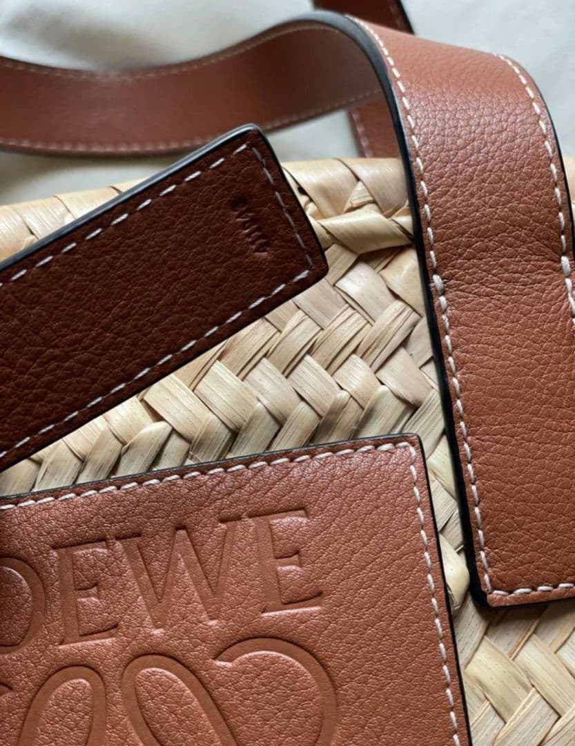 ロエベ　バスケット　かごバッグ　スモール