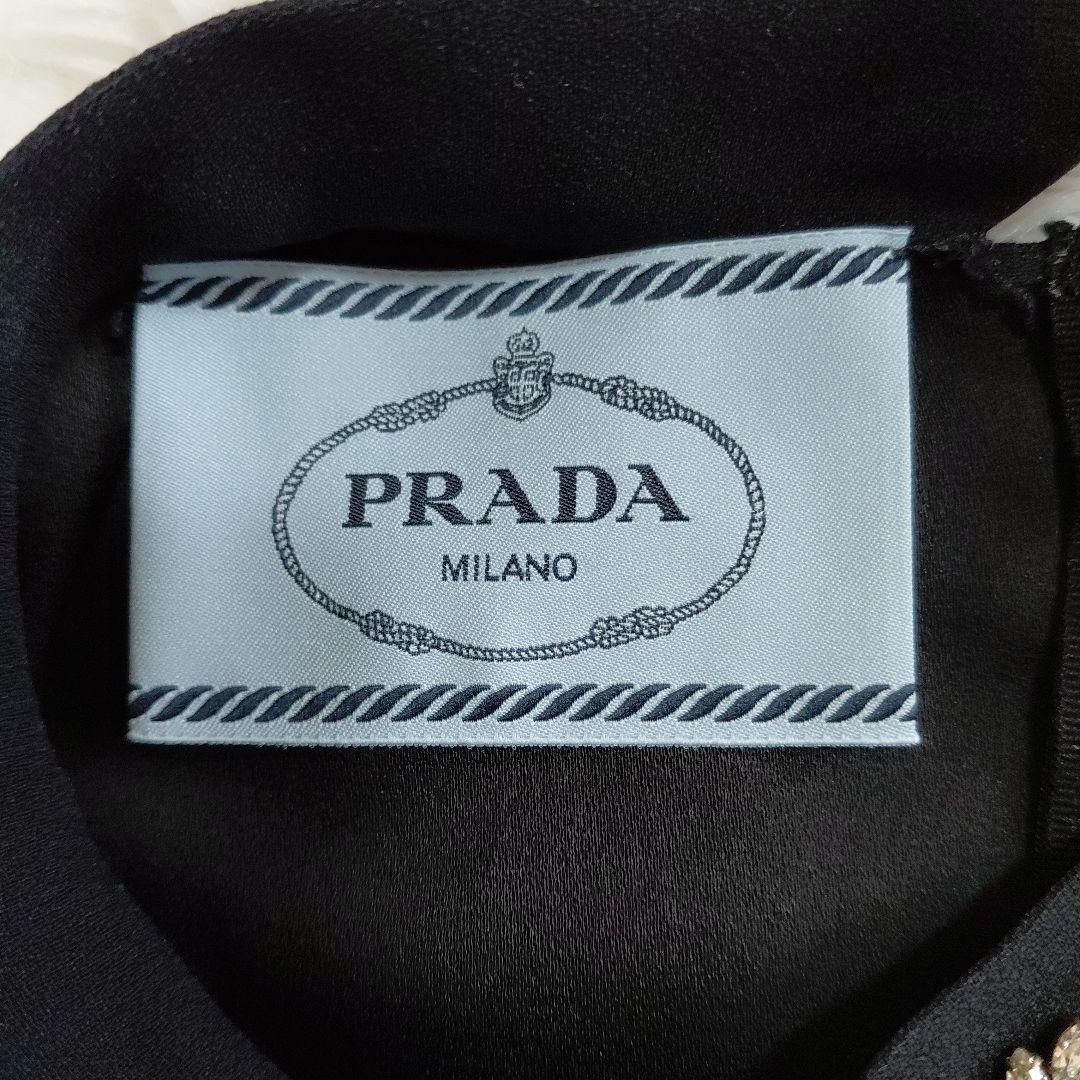 PRADA ハイネック　長袖　ビジュー付きワンピース　フレア　Aライン