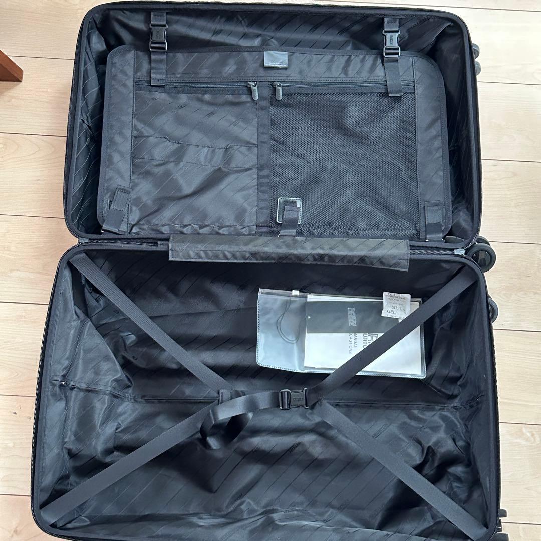 【美品】ZERO HALLIBURTON ゼロハリバートン ４輪 キャリーケース