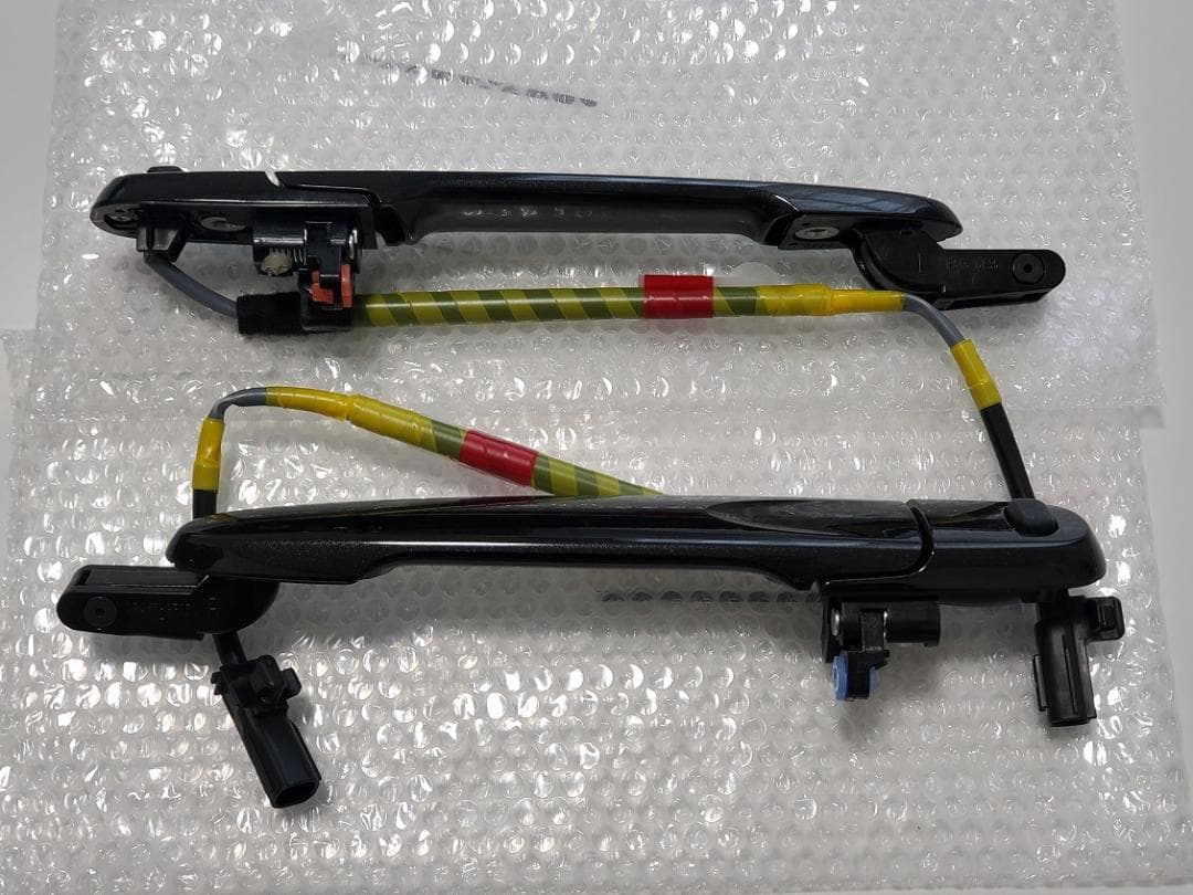 新品　LA400K(LA400A) コペンに　純正アウタードアハンドル　黒X07