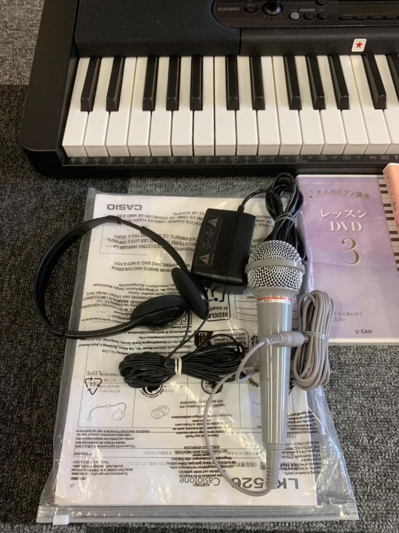 CASIO カシオ 光ナビゲーション 電子キーボード 61鍵盤 LK-526