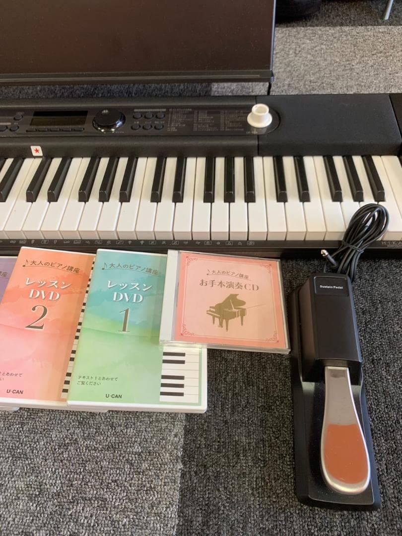 CASIO カシオ 光ナビゲーション 電子キーボード 61鍵盤 LK-526