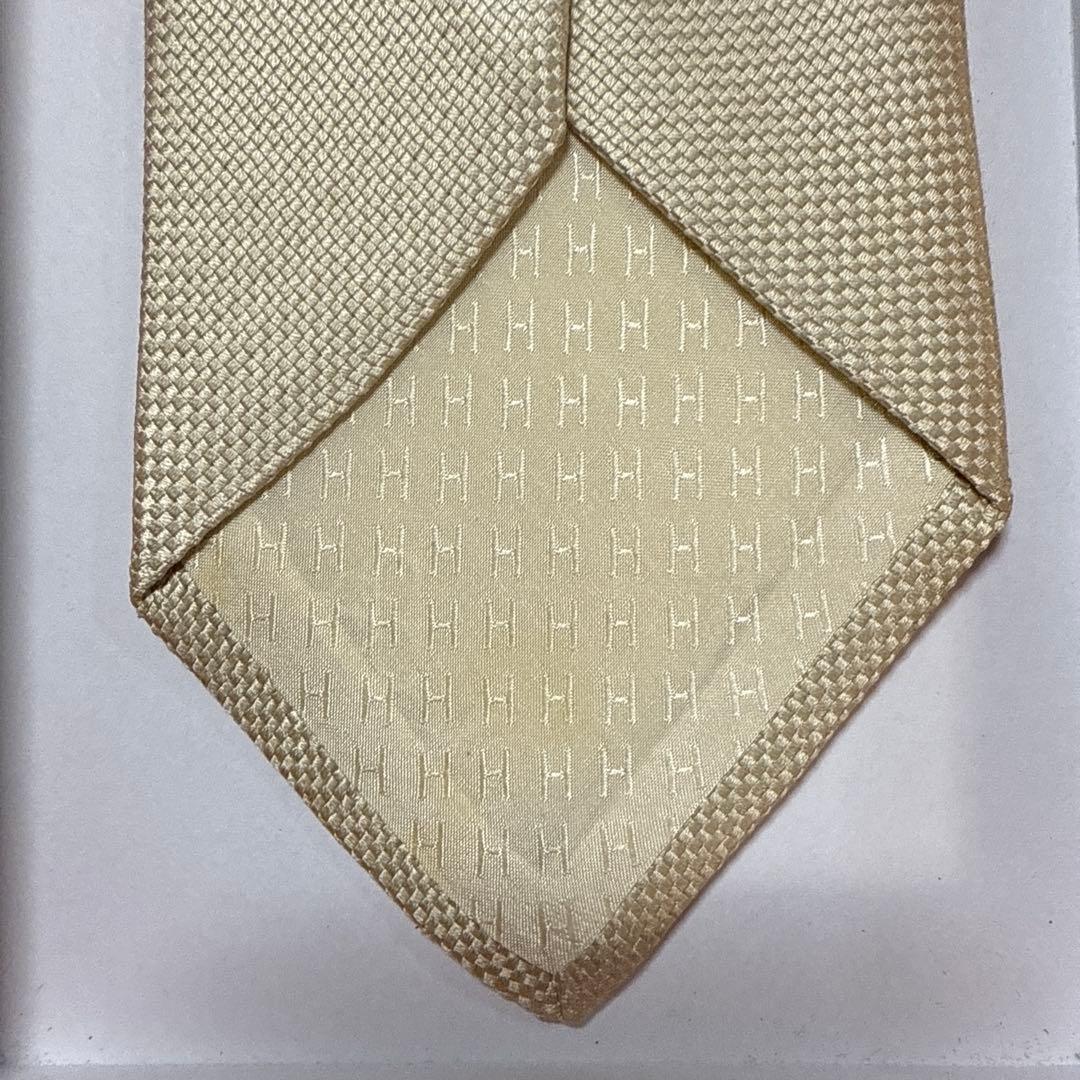 エルメス　ネクタイ　クリーム色　無地　シルク　結婚式