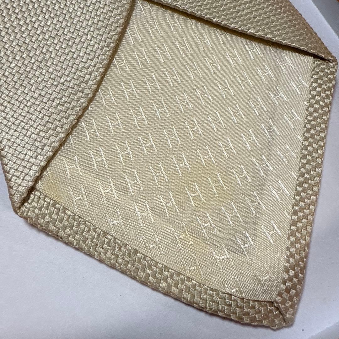 エルメス　ネクタイ　クリーム色　無地　シルク　結婚式