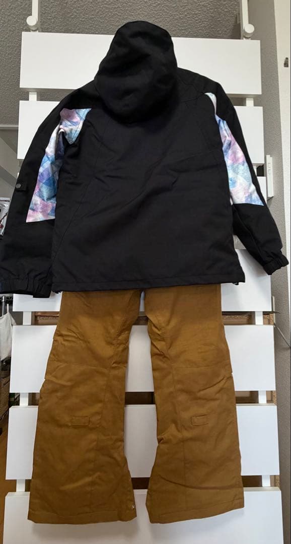 新品未使用品◆スノーボードウェア上下セット9号