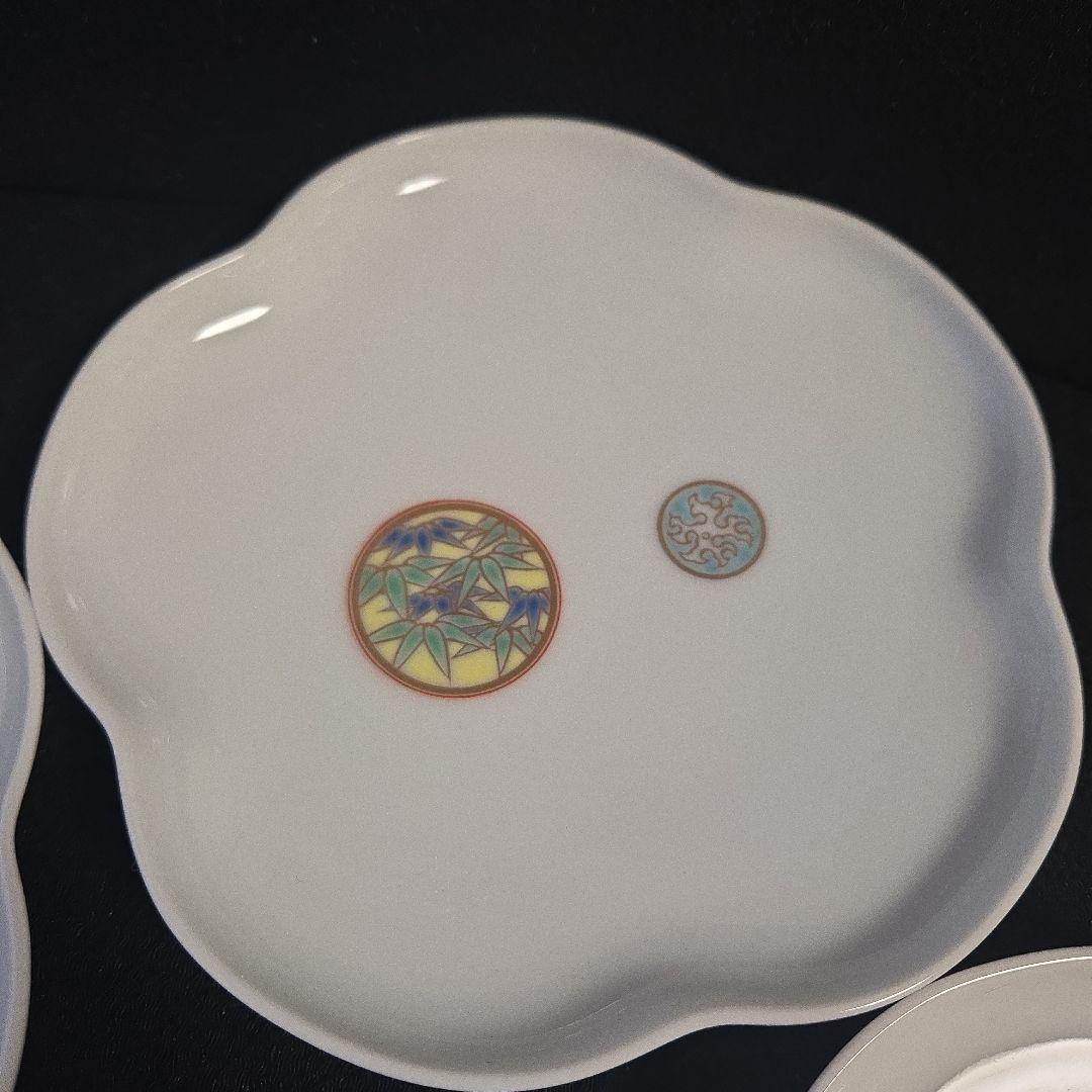 【①希少な極美品】深川製磁　寿赤絵　梅型　銘々皿揃　取皿揃　小皿　　トリプレット