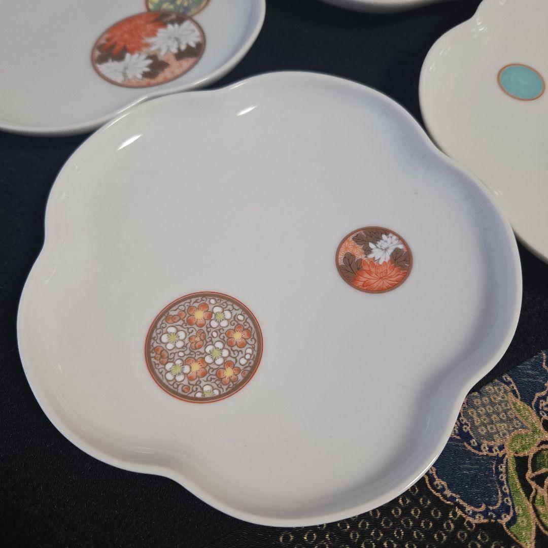 【①希少な極美品】深川製磁　寿赤絵　梅型　銘々皿揃　取皿揃　小皿　　トリプレット