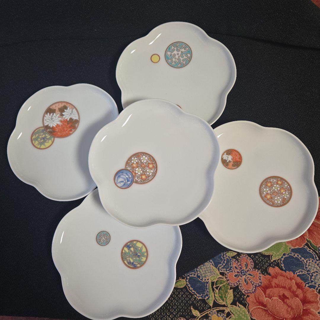 【①希少な極美品】深川製磁　寿赤絵　梅型　銘々皿揃　取皿揃　小皿　　トリプレット
