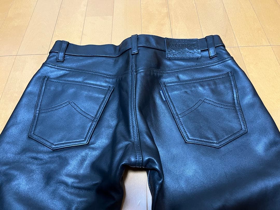 クシタニレザーパンツ　革パン　Mサイズ