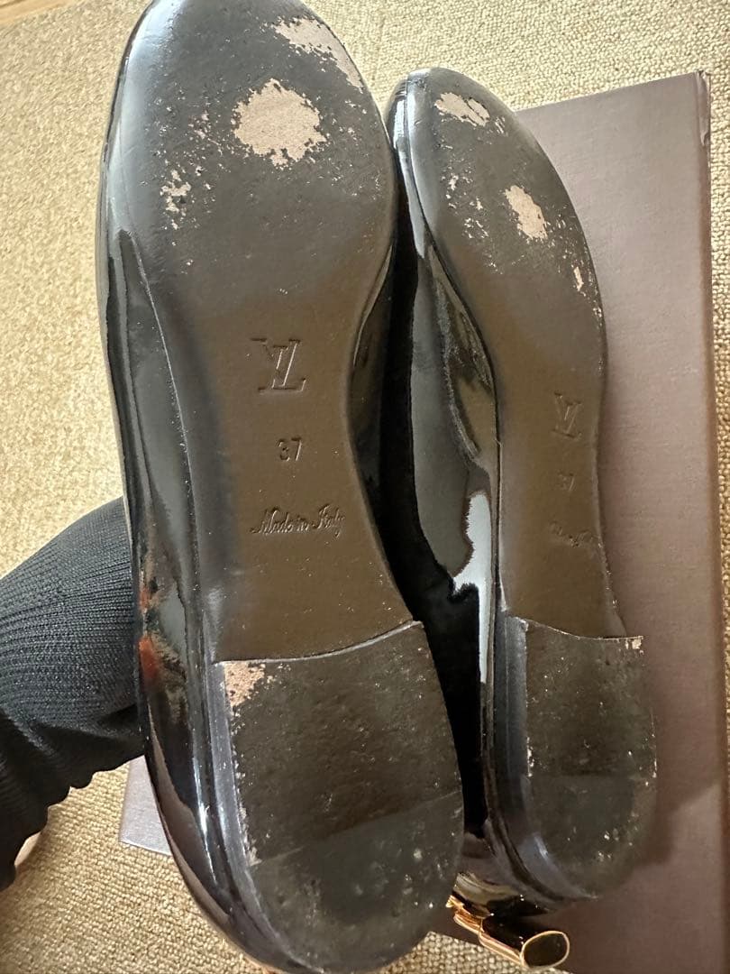 美品　LOUIS VUITTON ブラック フラットシューズ　37