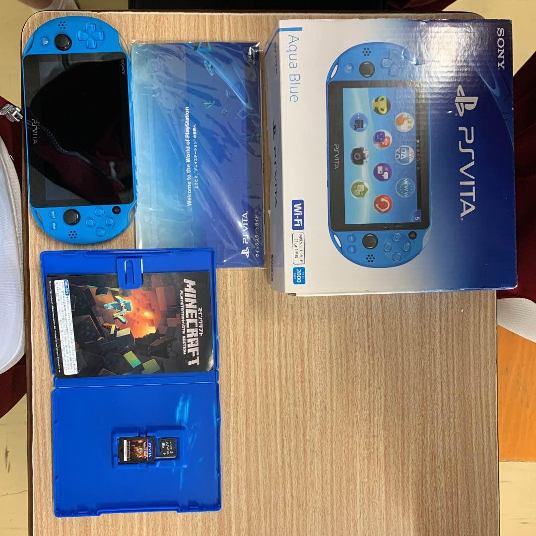 商品を見てもらった通り箱だけ少しの傷がありますが本体が未使用に近いです