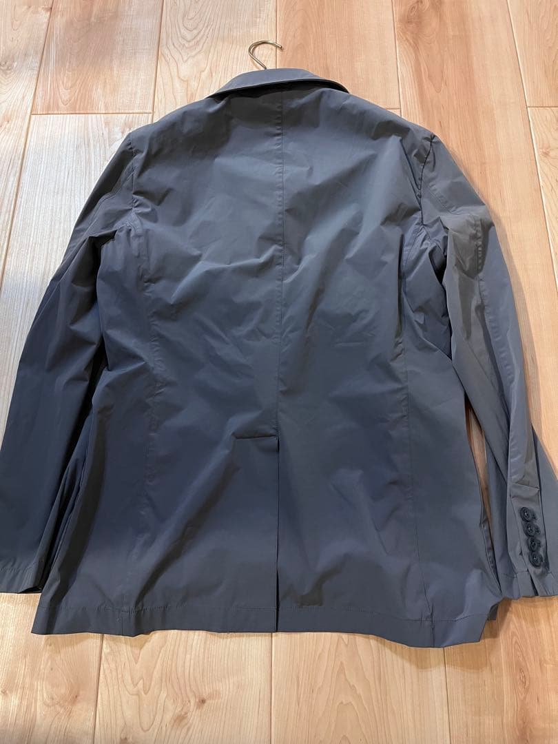 【翌日発送】 ヘルノ ストレッチ ナイロン テーラード ジャケット 46
