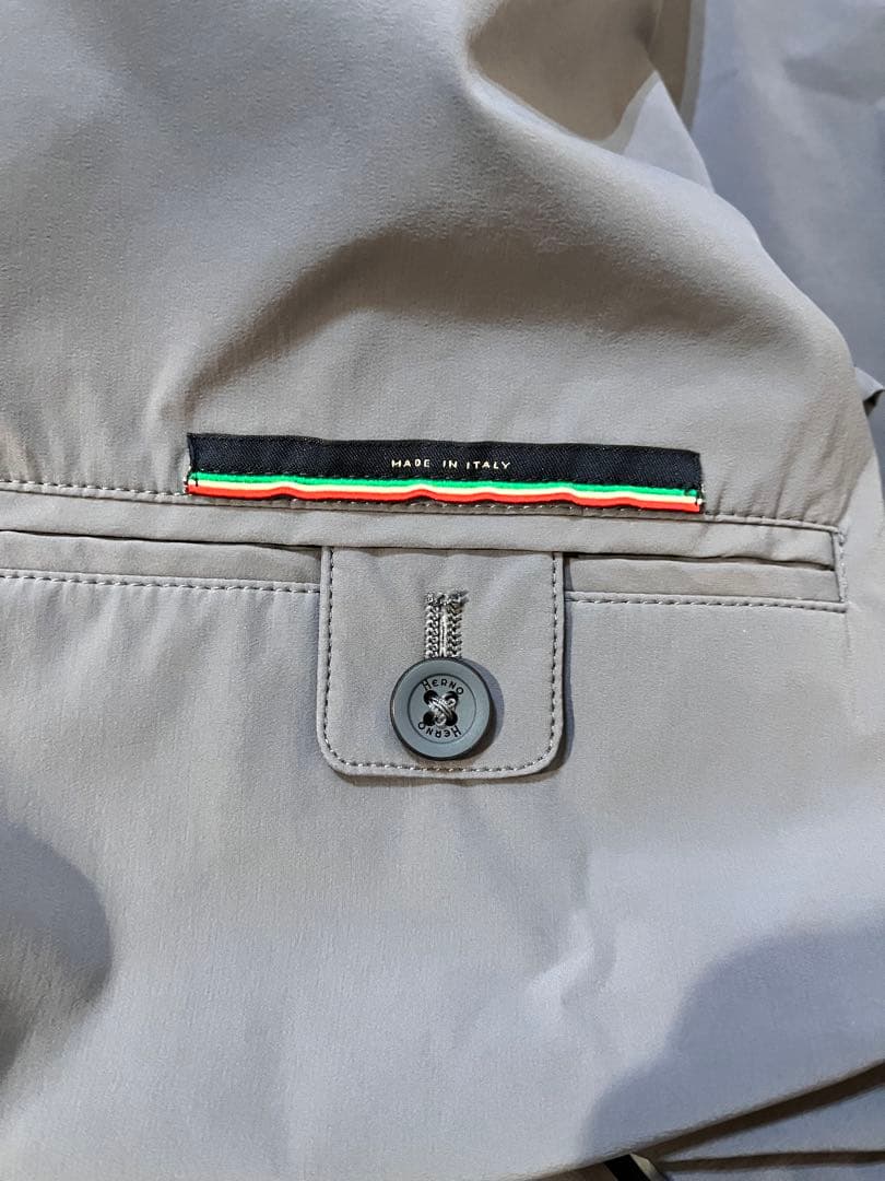 【翌日発送】 ヘルノ ストレッチ ナイロン テーラード ジャケット 46