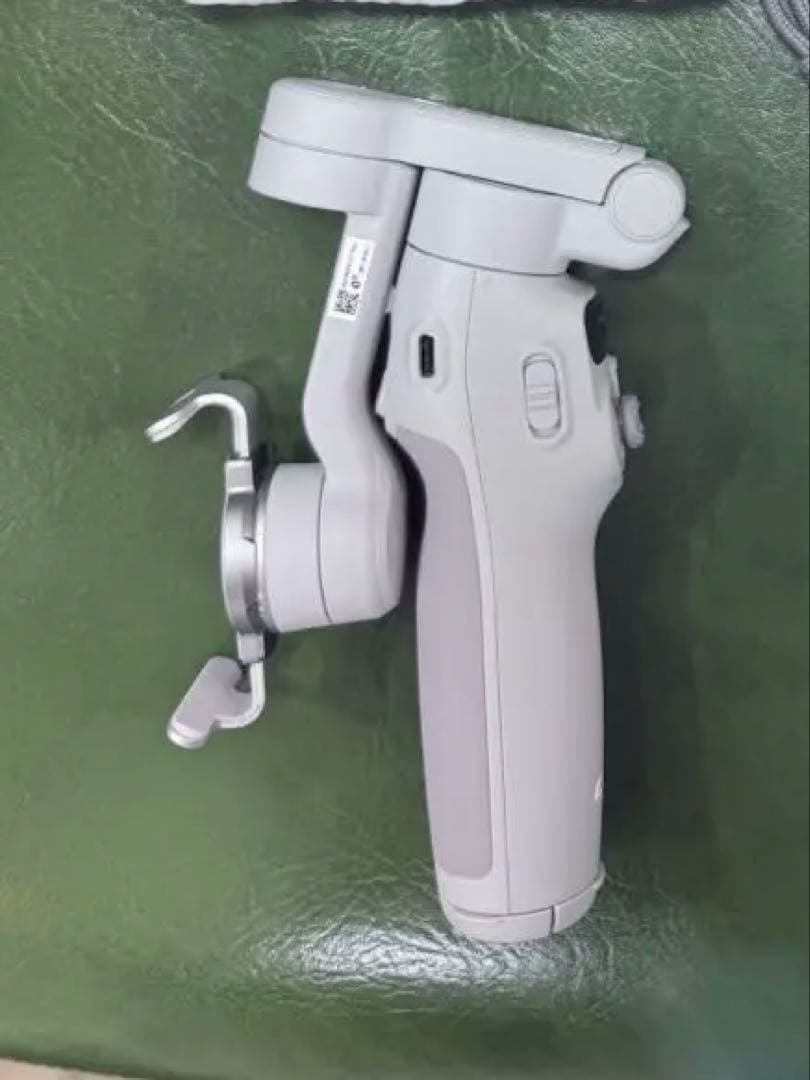 スマホアクセサリー DJI Osmo Mobile 7