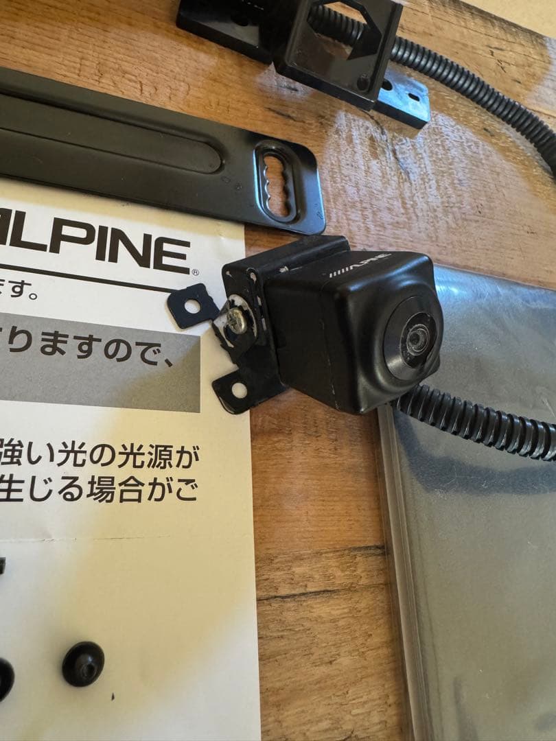 ALPINE バックカメラ＋延長配線付き＋ジムニー専用ブラケット