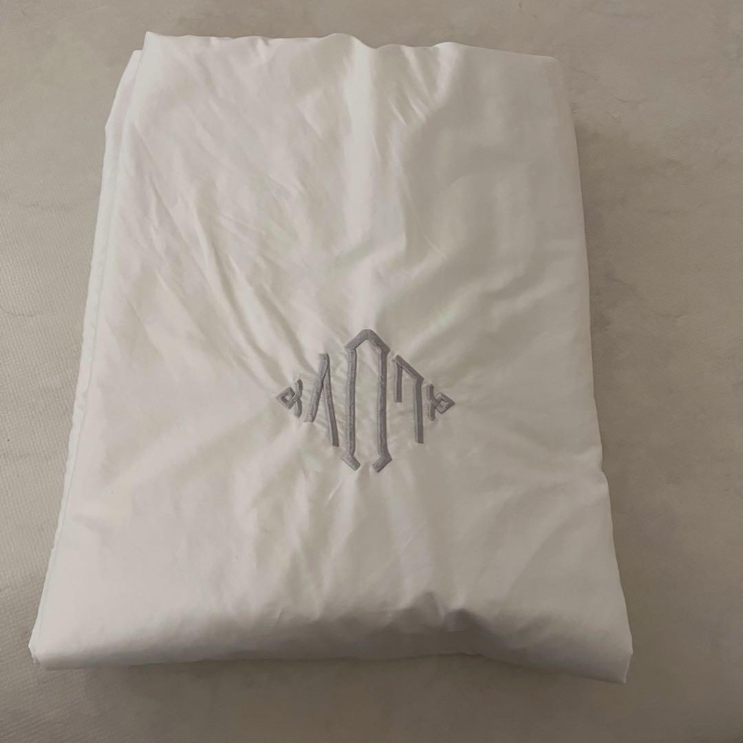 【ホテルライク】ダブル掛け布団カバー 白×グレーライン　刺繍ロゴ