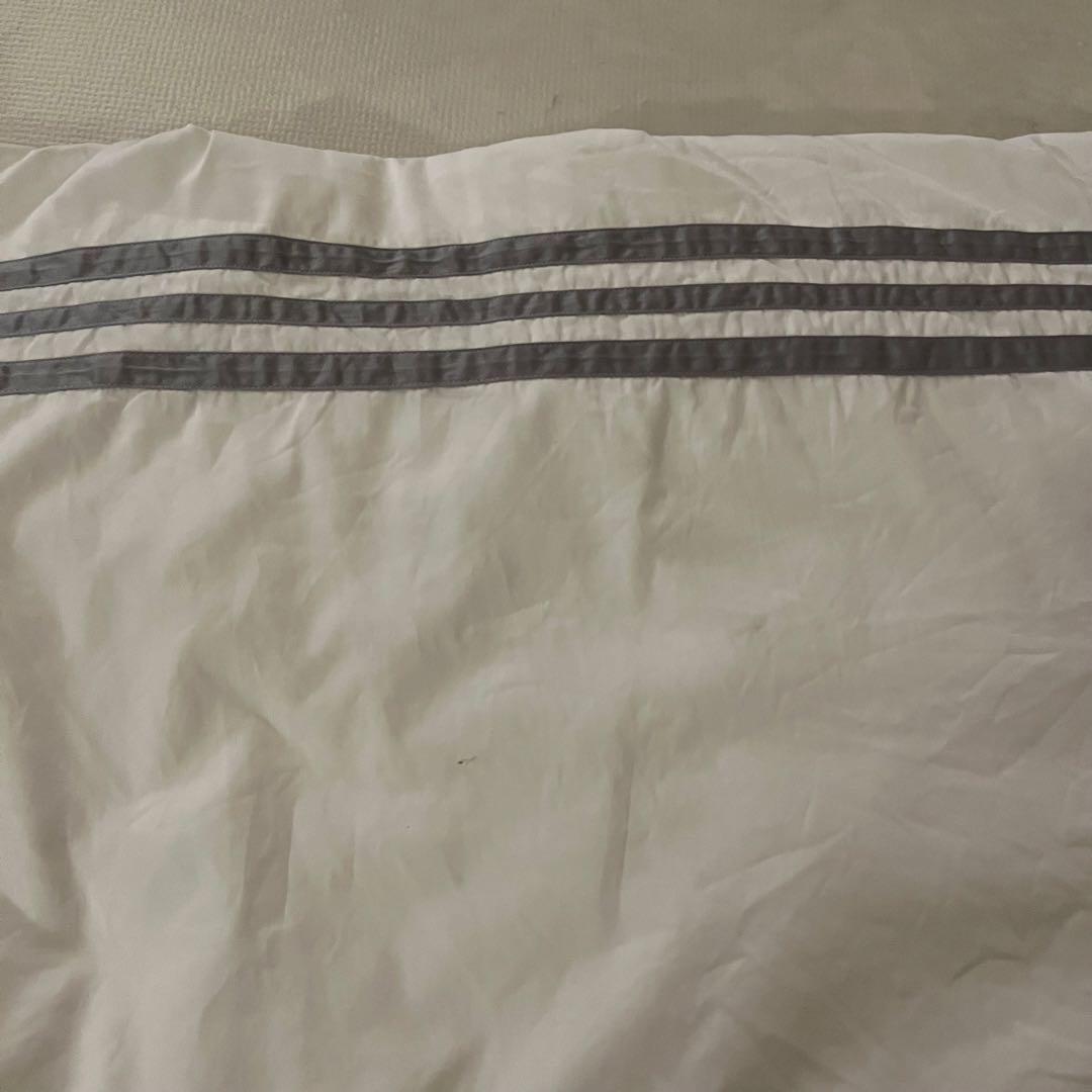 【ホテルライク】ダブル掛け布団カバー 白×グレーライン　刺繍ロゴ
