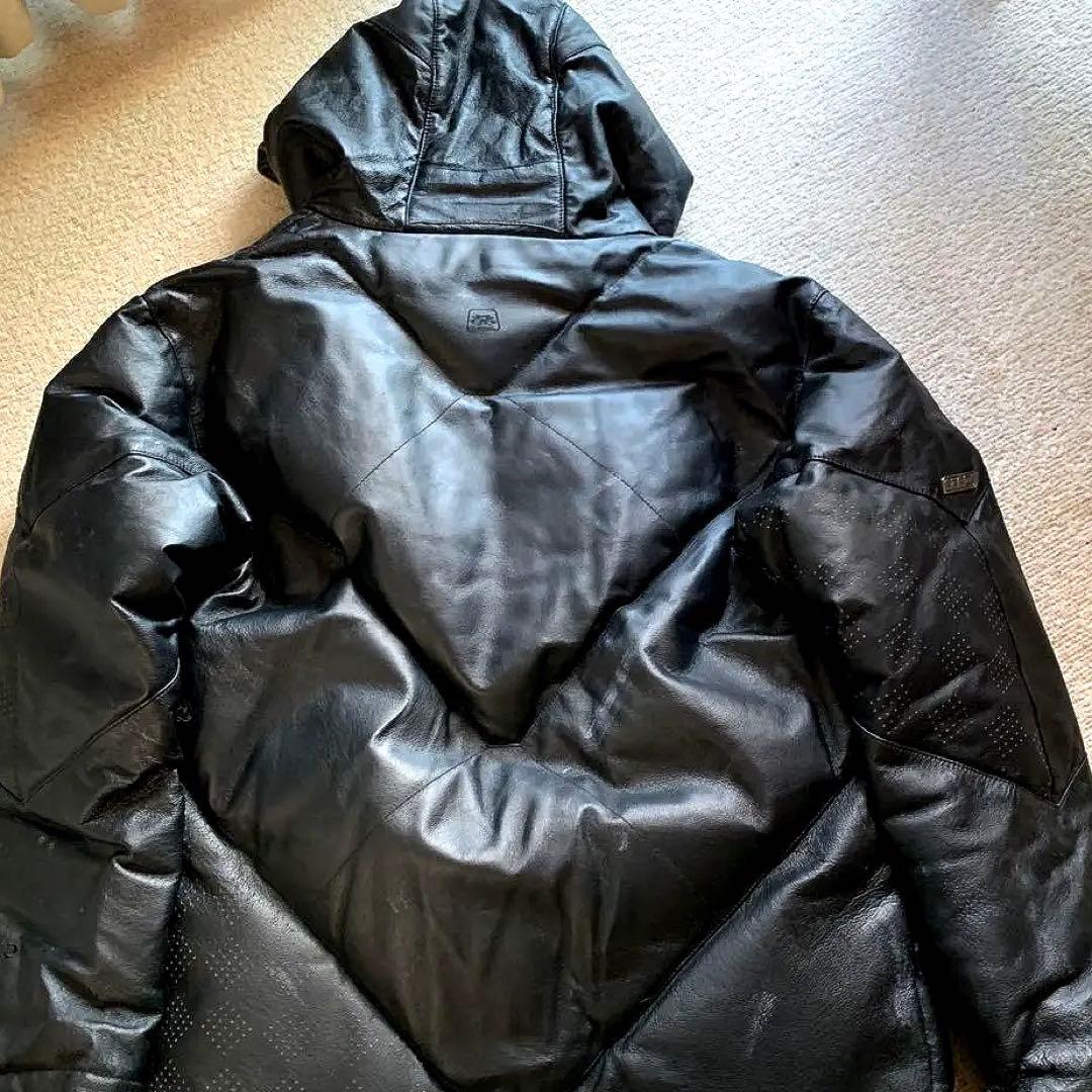 686 スノーボード　ダウンジャケット　アウターシェル100%LEATHER