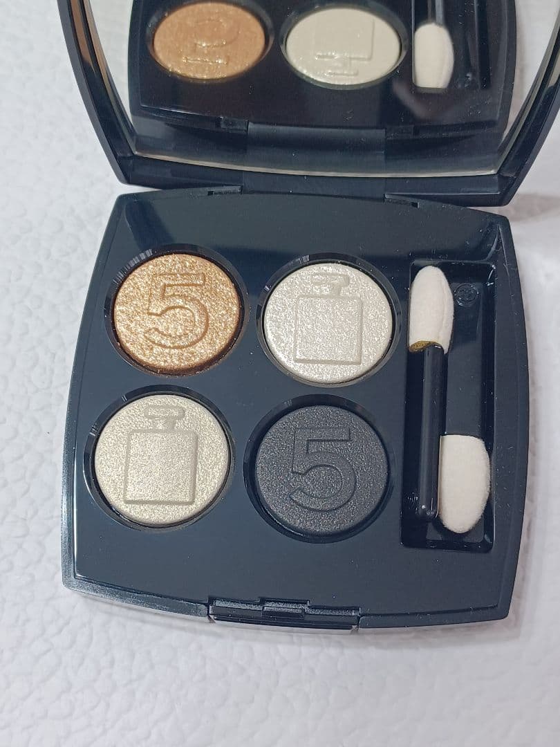 【★新品★】シャネル レ キャトル オンブル N°5