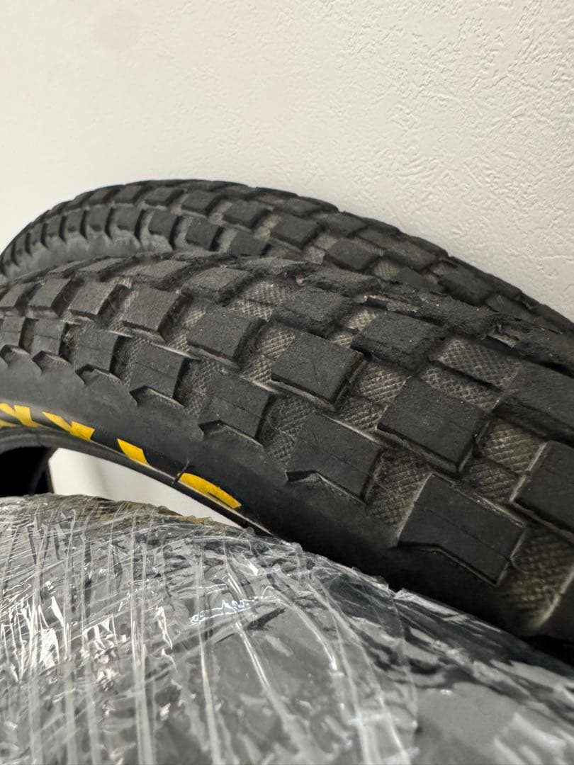 maxxis ホーリーローラー 24×2.4 3本セット
