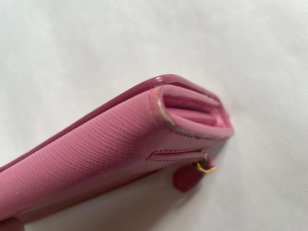 PRADA 財布サフィアーノ