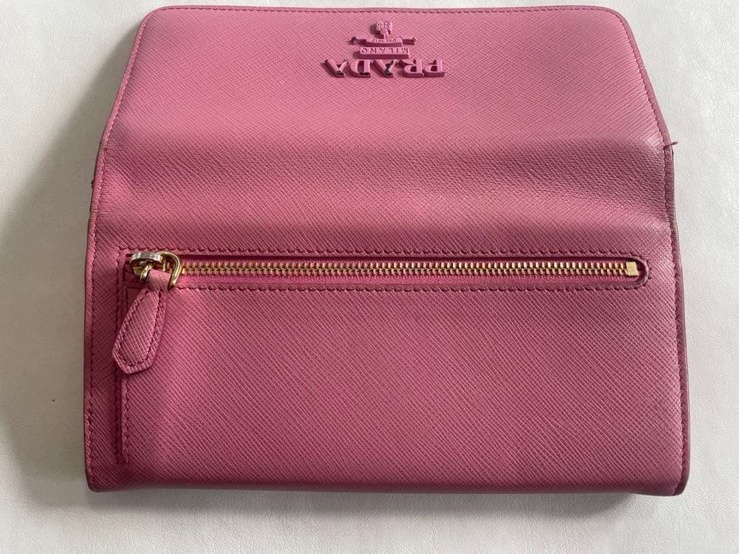 PRADA 財布サフィアーノ