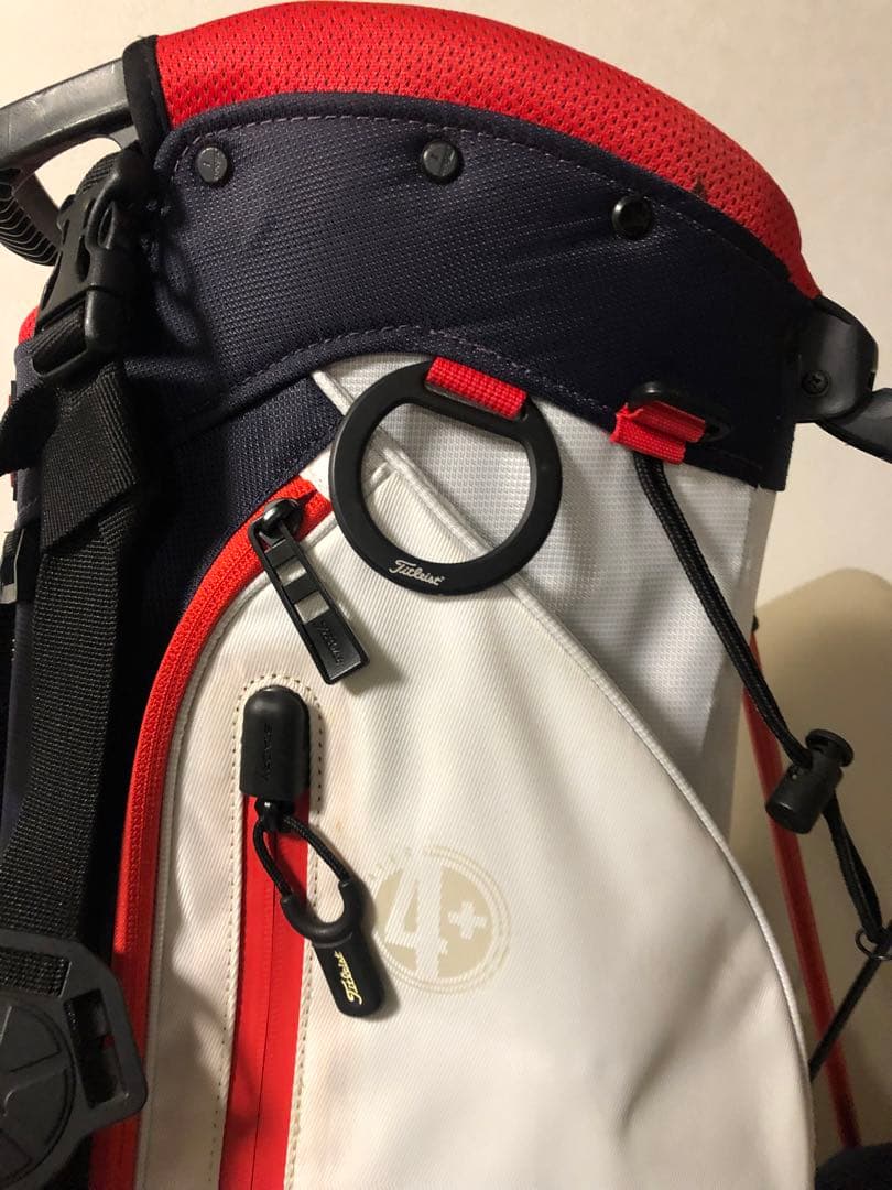 【送料込み】激レア　数量限定モデル　タイトリスト スタンド式キャディバッグ