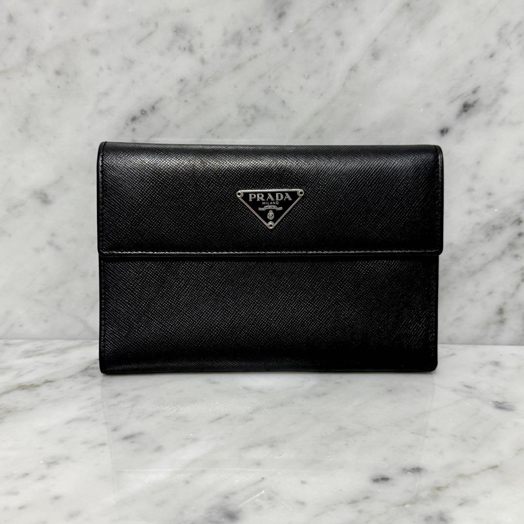 美品 PRADA プラダ 三つ折財布 ブラック 黒 サフィアーノ トライアングル