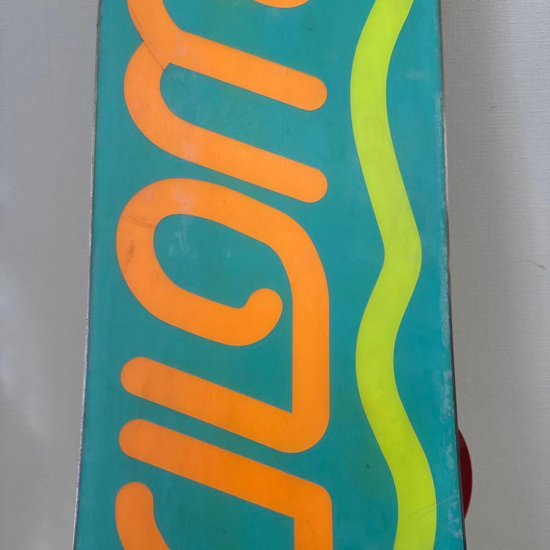 即滑走可能！SALOMONレディース143 スノーボード 板BD付