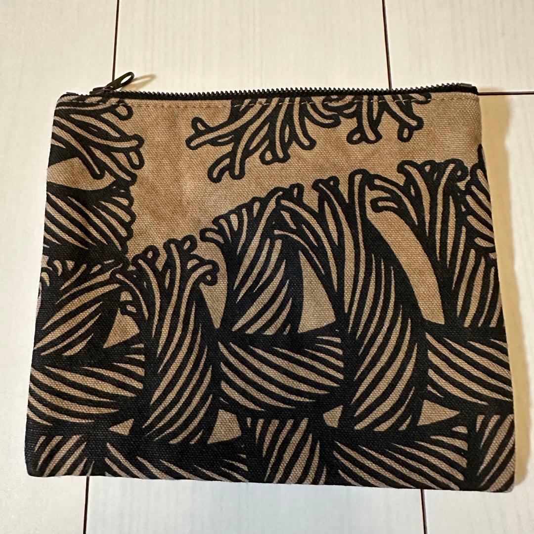 Christopher nemeth ポーチ