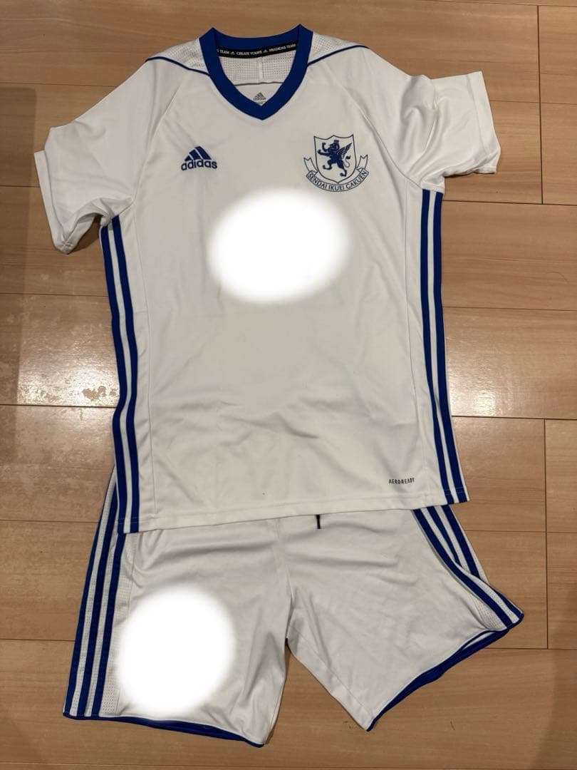 仙台育英サッカー部　個人番号ユニフォーム　白