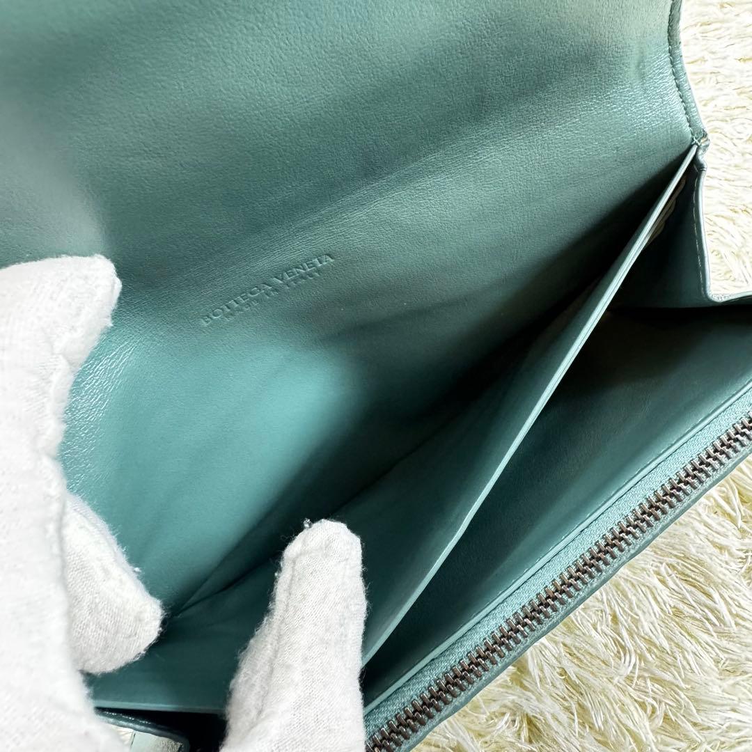 美品✨希少　ボッテガヴェネタ　長財布　フラップ　マキシイントレ　グリーン