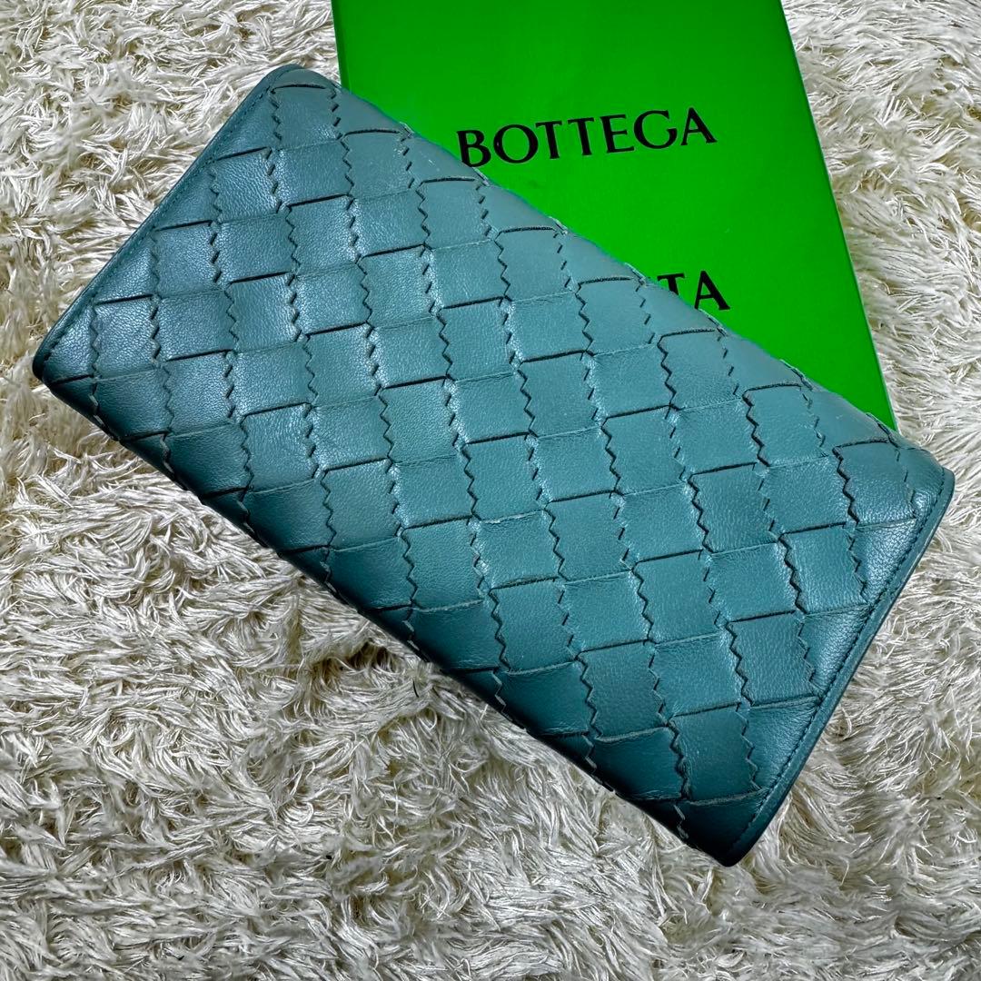 美品✨希少　ボッテガヴェネタ　長財布　フラップ　マキシイントレ　グリーン